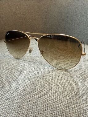 Ray-Ban Aviator Gradient Sunglasses